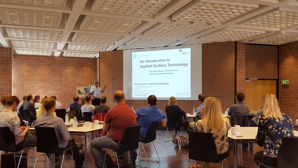 Arrangører og medlemmer af Fast Track Project Management Teamet, Lars Pleth Nielsen og Kasper Bondo Hansen, var godt tilfredse med dagens fremmøde på lidt over 60 fagfolk.